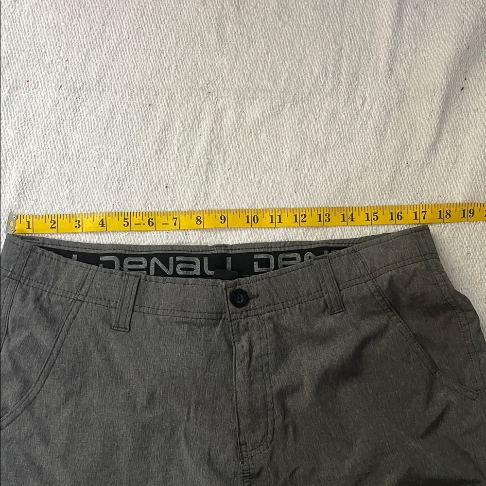 Denali Men's Gray Flat Front Shorts - Picture 5 of 5